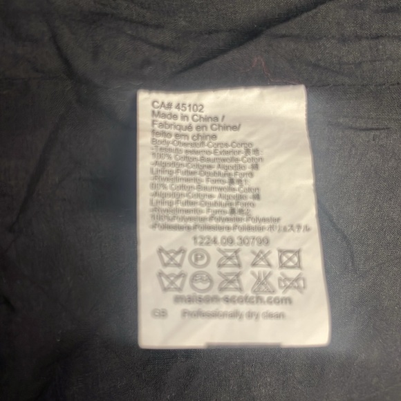 Maison Scotch tie dyed beaded quilted jacket
Open jacket
Great craftsmanship - Picture 7 of 8